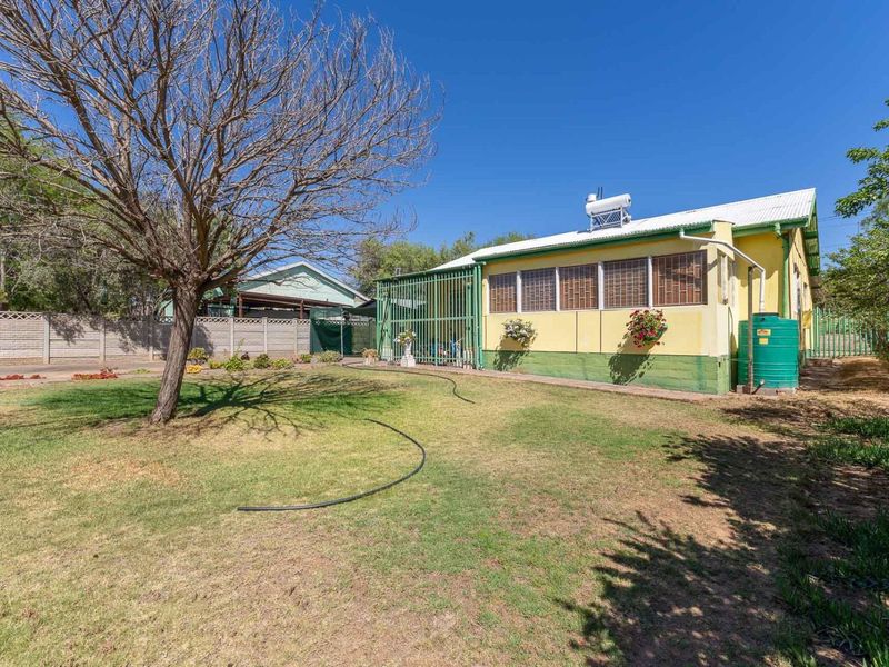 Welcoming Family and First time home owners House - Photo 5