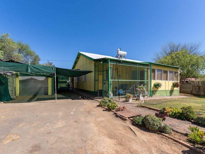 Welcoming Family and First time home owners House - Photo 6