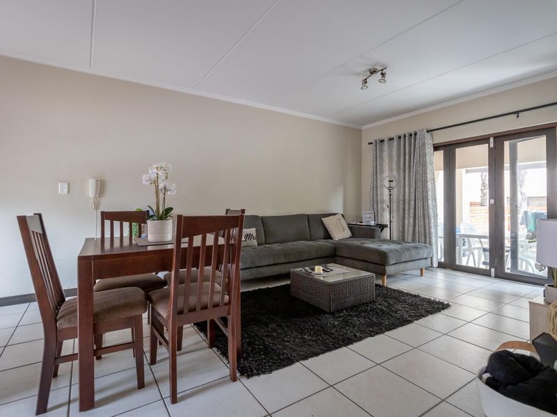 Apartment For Sale in Sunninghill, Sandton, Gauteng - Photo 7