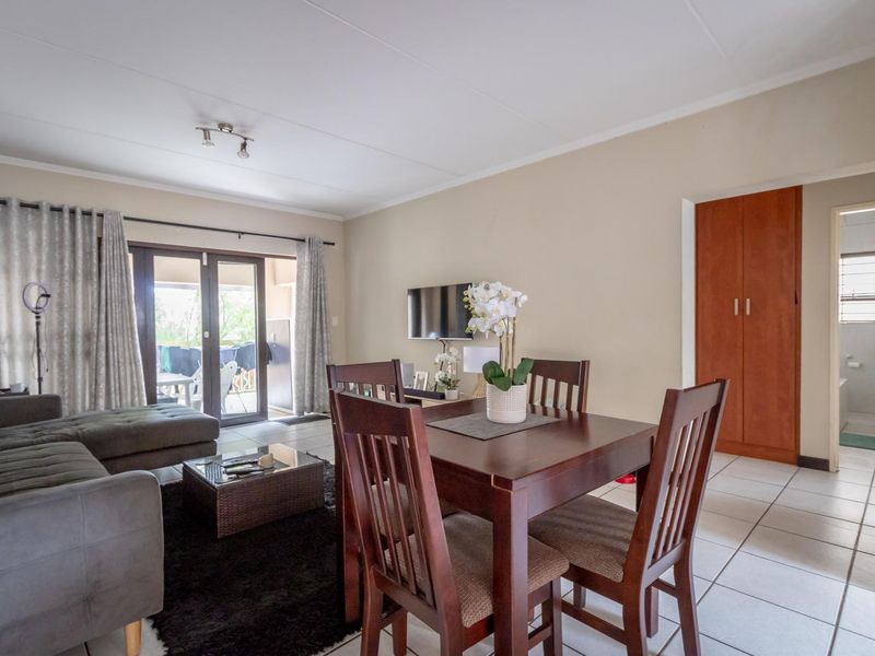 Apartment For Sale in Sunninghill, Sandton, Gauteng - Photo 6