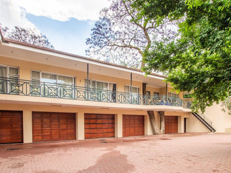 House For Sale in Parktown North, Johannesburg, Gauteng - Photo 2