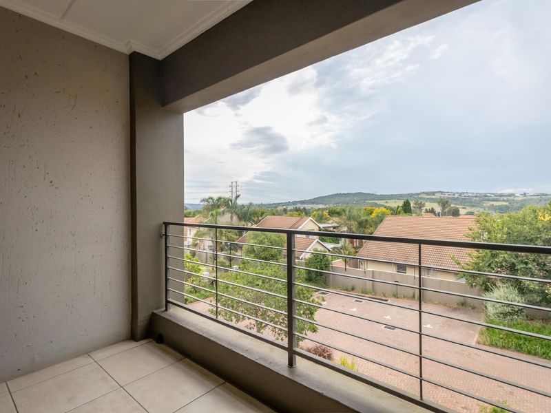 Apartment For Sale in Barbeque Downs, Midrand, Gauteng - Photo 10