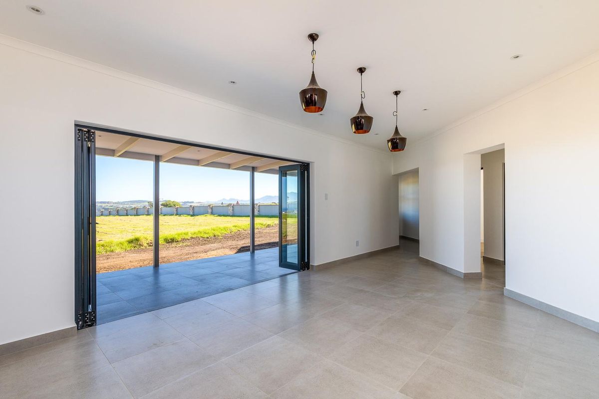 House For Sale in Le Grand Estate, George, Western Cape - Photo 5