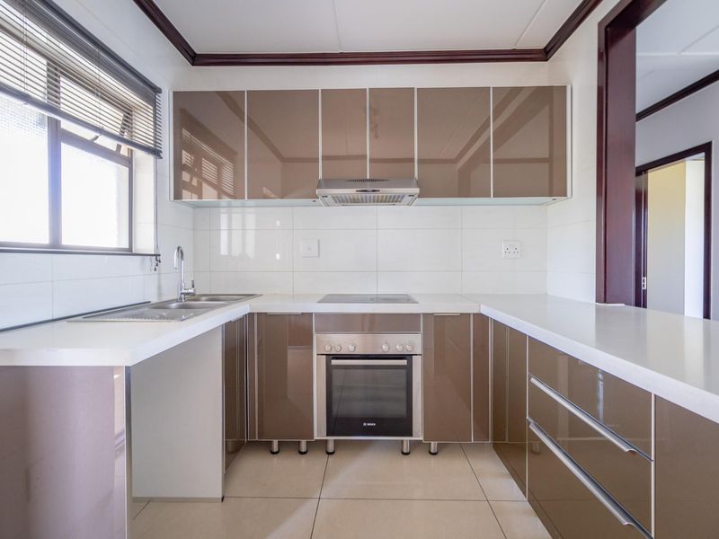 Luxury 2 Bed 2 Bath Investment Apartment - Photo 6