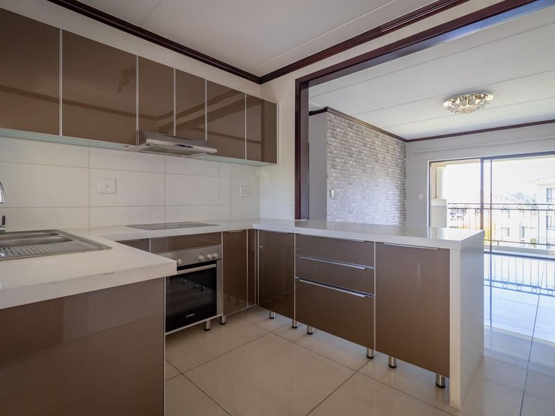 Luxury 2 Bed 2 Bath Investment Apartment - Photo 3
