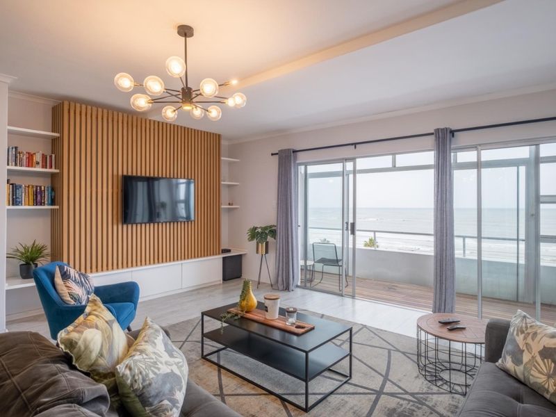 Experience luxury living in this stunning 3-bedroom rental apartment, boasting breathtaking views! - Photo 6