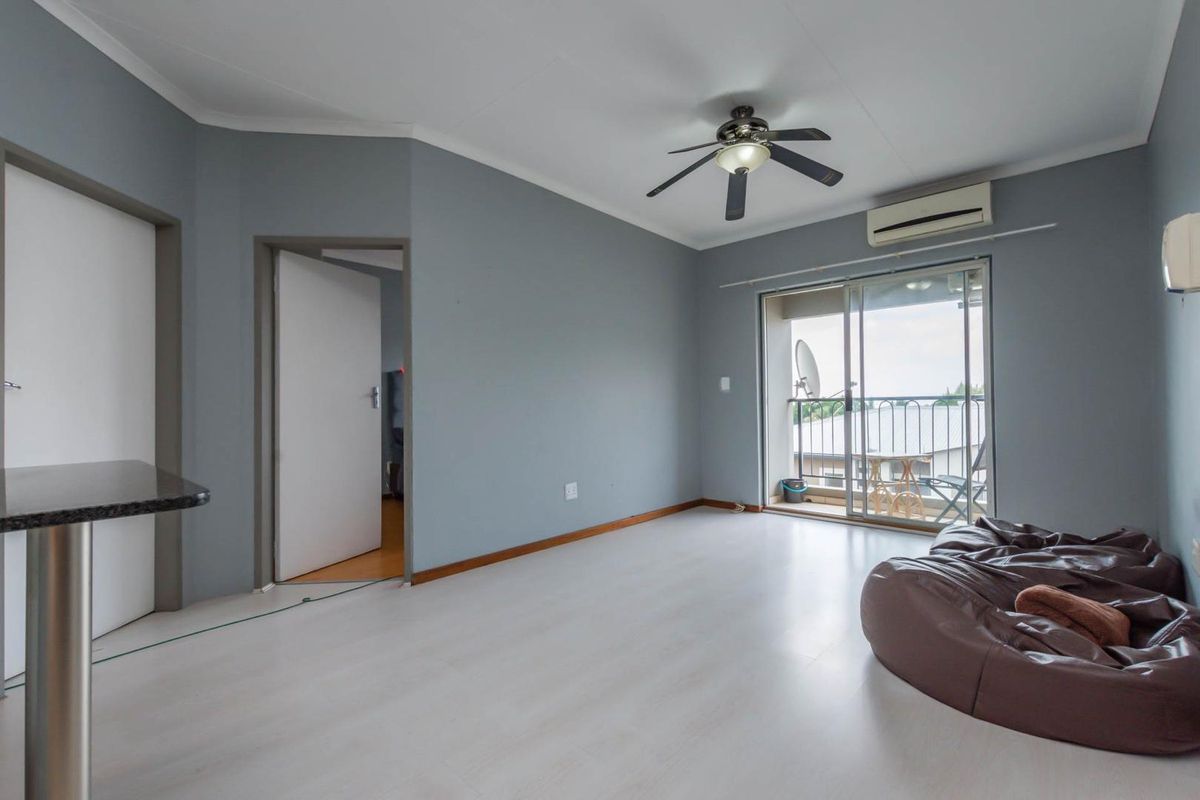 Apartment For Sale in Ferndale, Randburg, Gauteng - Photo 2