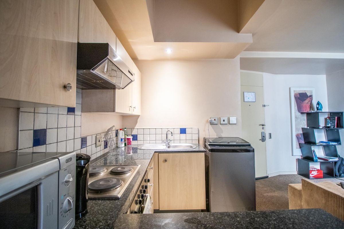 Apartment For Sale in Marshalltown, Johannesburg, Gauteng - Photo 2