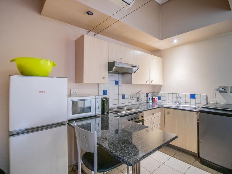 Apartment For Sale in Marshalltown, Johannesburg, Gauteng - Photo 3