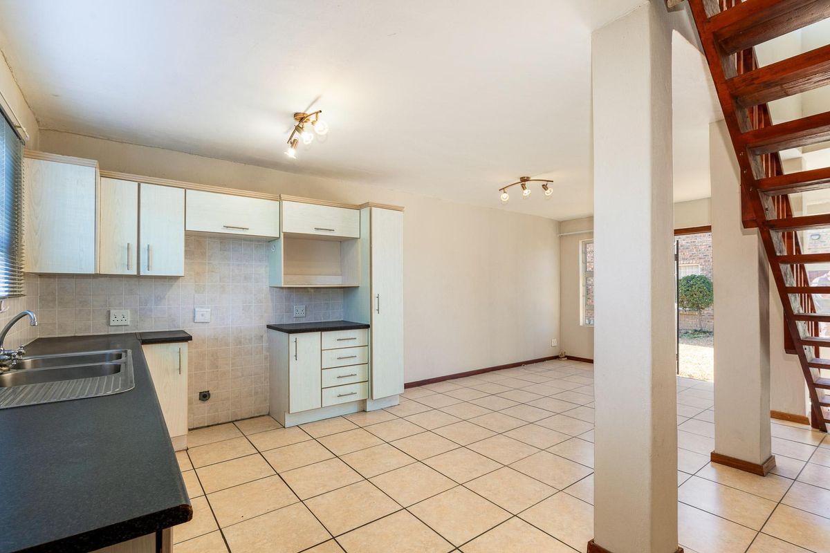 Apartment For Sale in Heidelberg, Western Cape - Photo 4