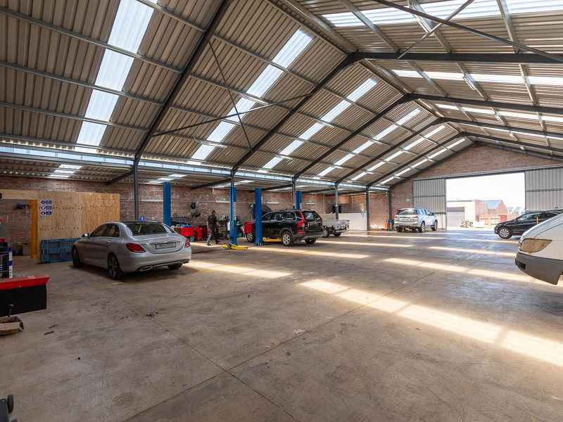 Workshop For Sale in Stilbaai Rural, Stilbaai, Western Cape - Photo 9