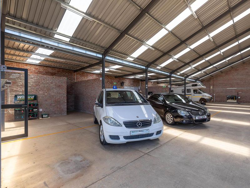 Workshop For Sale in Stilbaai Rural, Stilbaai, Western Cape - Photo 6