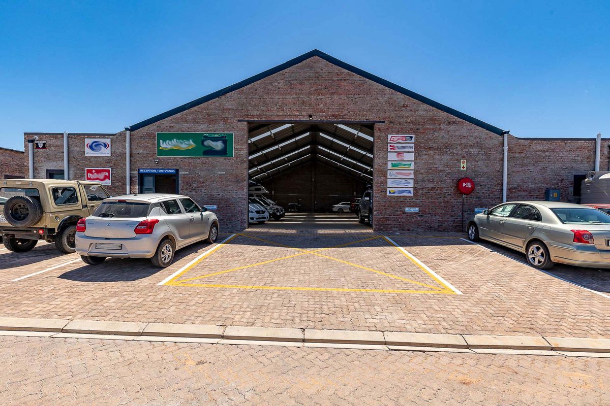 Workshop For Sale in Stilbaai Rural, Stilbaai, Western Cape - Photo 2