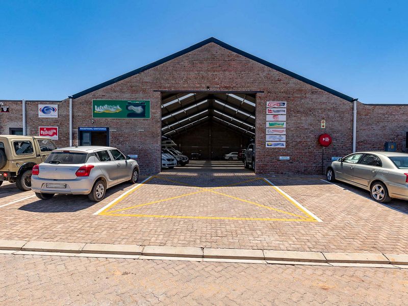 Workshop For Sale in Stilbaai Rural, Stilbaai, Western Cape - Photo 2