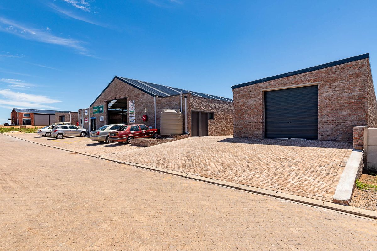 Workshop For Sale in Stilbaai Rural, Stilbaai, Western Cape - Photo 4