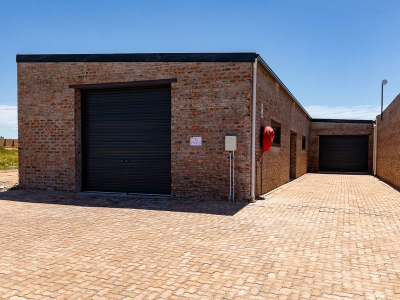 Workshop For Sale in Stilbaai Rural, Stilbaai, Western Cape - Photo 5