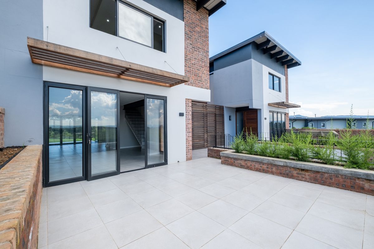 Townhouse For Sale in Leonard, Hilton, KwaZulu Natal - Photo 5