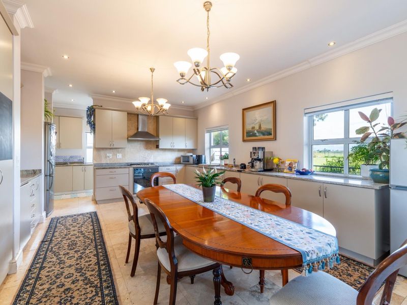 House Under Offer in Boschenmeer Golf and Country Estate Paarl - Photo 10