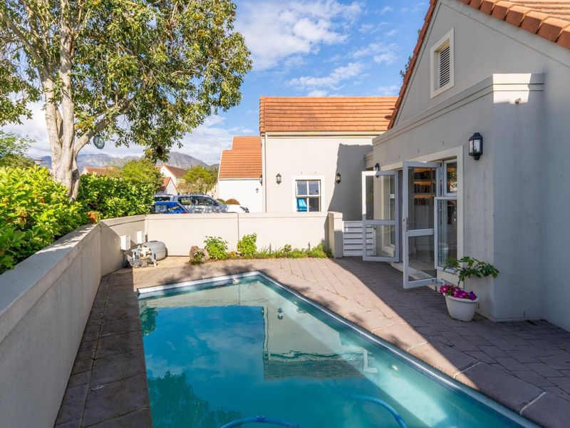 House Under Offer in Boschenmeer Golf and Country Estate Paarl - Photo 5