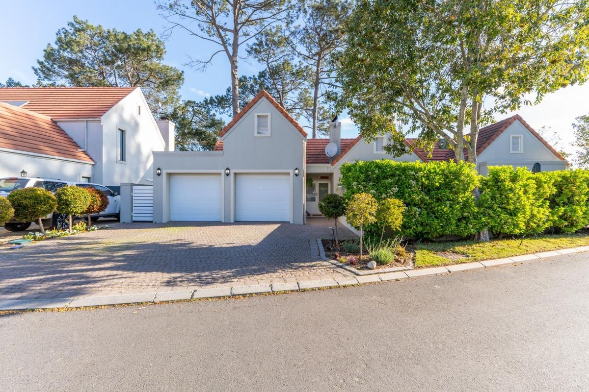 House Under Offer in Boschenmeer Golf and Country Estate Paarl - Photo 3