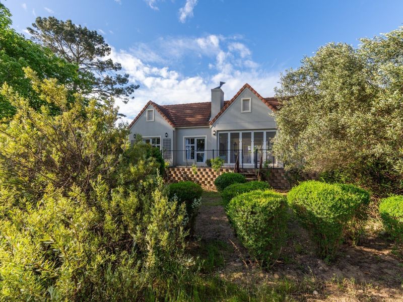 House Under Offer in Boschenmeer Golf and Country Estate Paarl - Photo 1
