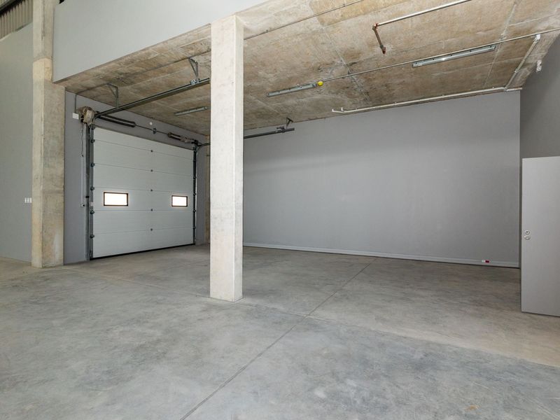 Retail To Rent in George Industrial, George, Western Cape - Photo 6