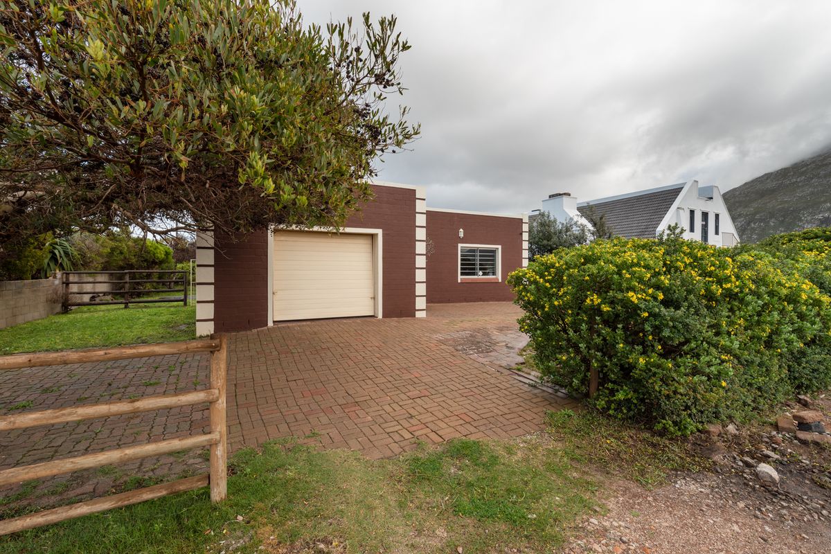 Spacious well-planned house with the possibilities to build on and only a short distance to the sea. - Photo 4