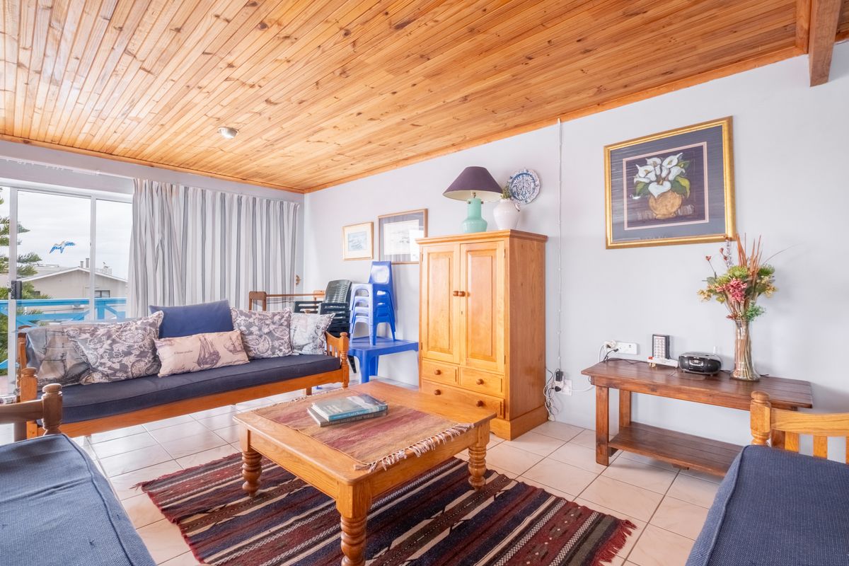 Prime Guest House / Business Property - Main Road Exposure - Photo 2