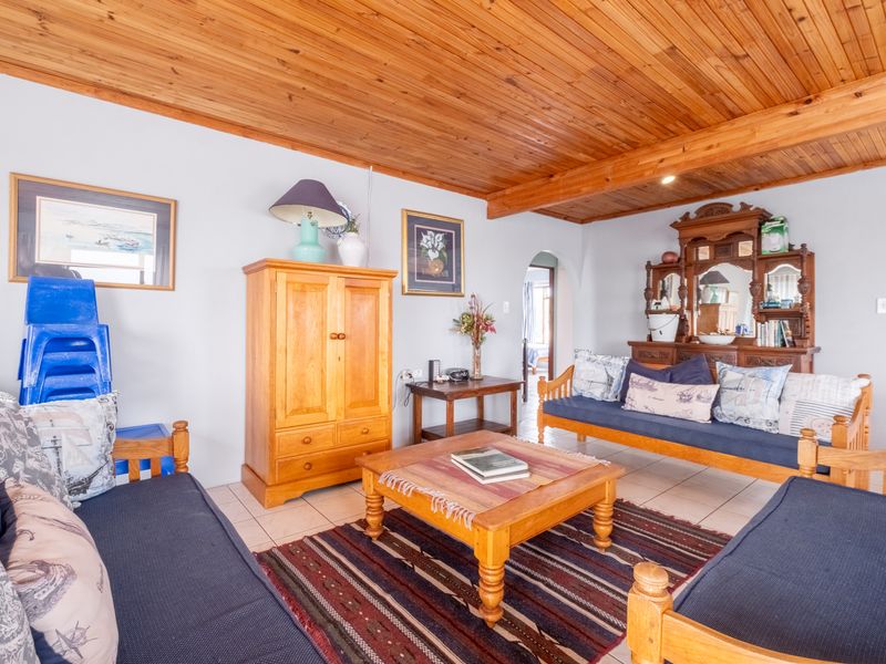 Prime Guest House / Business Property - Main Road Exposure - Photo 3