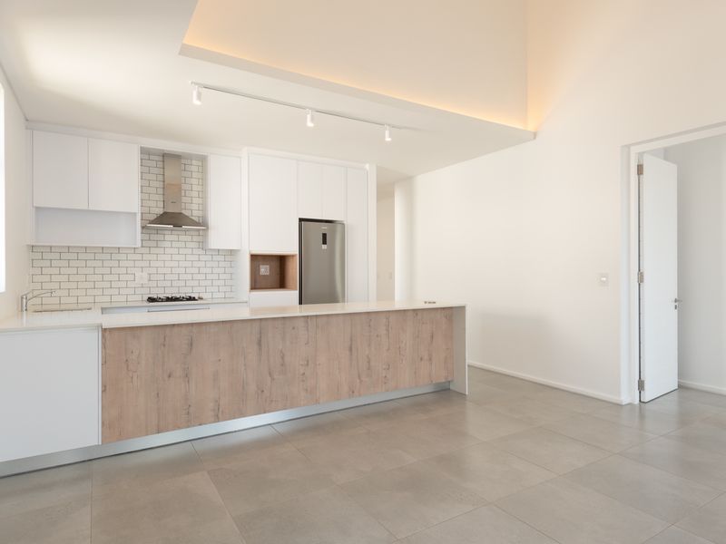 Apartment For Sale in Val de Vie Estate, Paarl, Western Cape - Photo 4