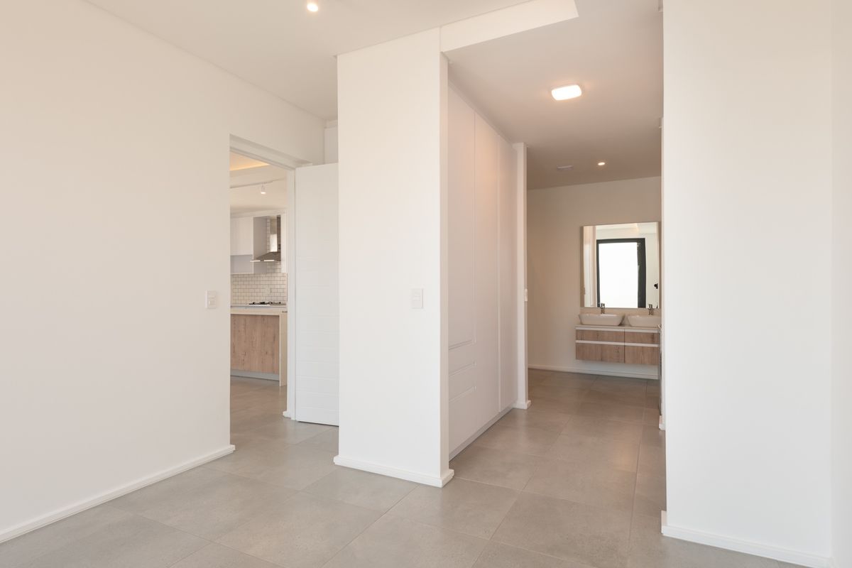 Apartment For Sale in Val de Vie Estate, Paarl, Western Cape - Photo 5