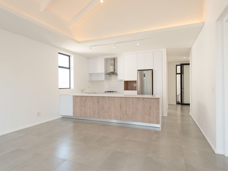 Apartment For Sale in Val de Vie Estate, Paarl, Western Cape - Photo 2