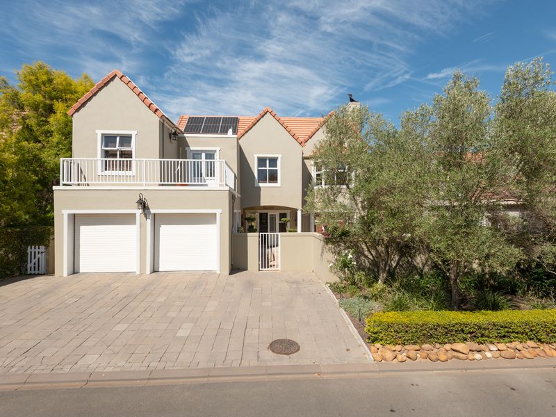 House To Rent in Boschenmeer Golf and Country Estate, Paarl, Western Cape - Photo 1