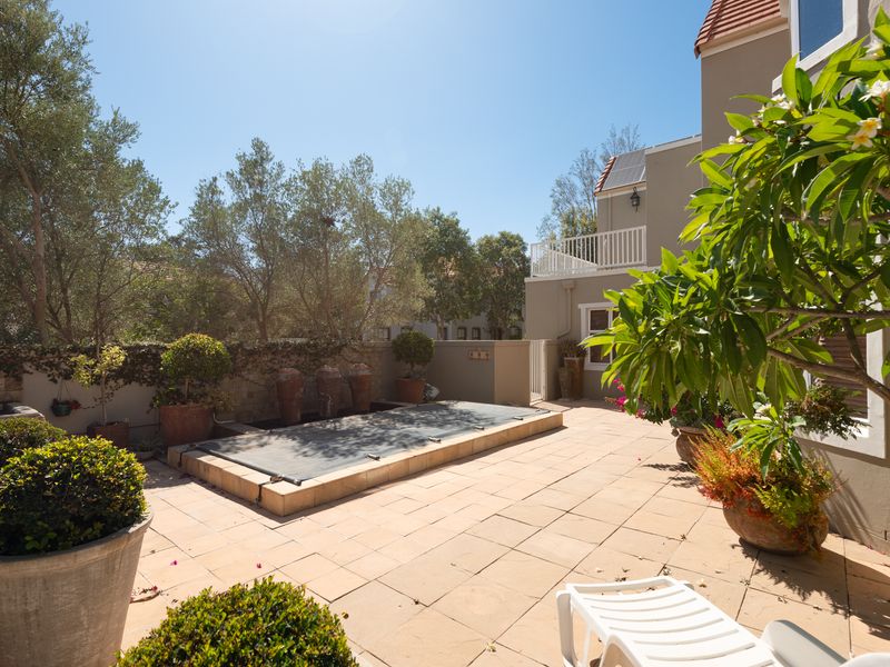 House To Rent in Boschenmeer Golf and Country Estate, Paarl, Western Cape - Photo 4