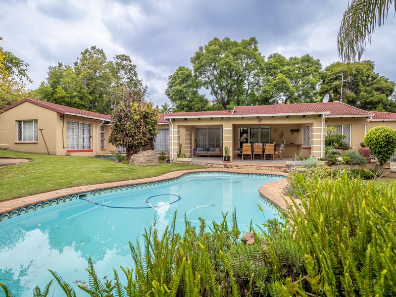 House For Sale in Ferndale, Randburg, Gauteng - Photo 2