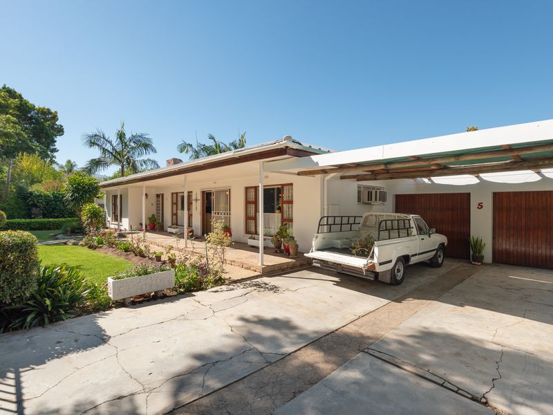 The Luxury Of Space - A Family Home With Granny Flat In Sought After Tree-Lined Street - Photo 7