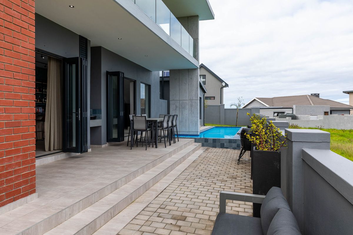 House For Sale in Le Grand Estate, George, Western Cape - Photo 2