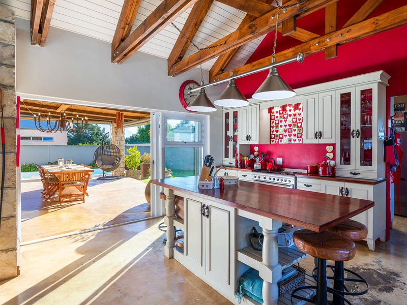 House For Sale in Riversdale, Western Cape - Photo 5