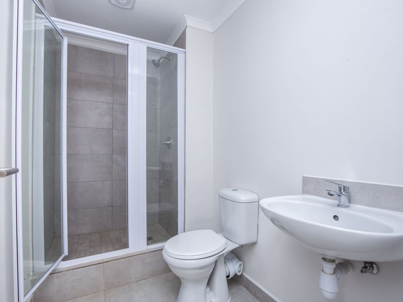 Brand New Apartment - Be The First Owner - Photo 2