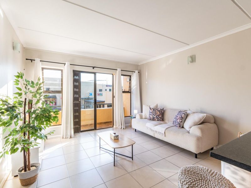 North facing 2 bedroom apartment to rent in Klein Welgevonden. - Photo 8