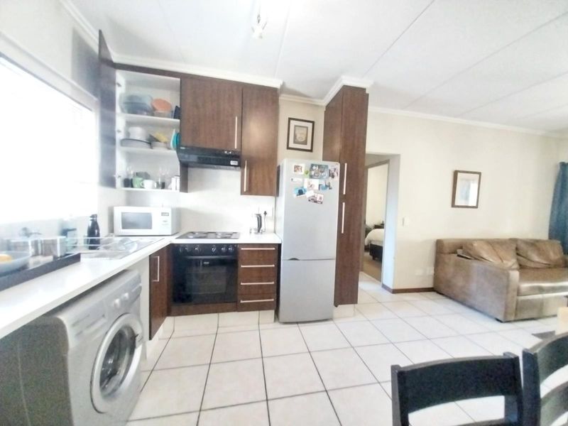 1-Bedroom Garden Unit Available - Photo 9