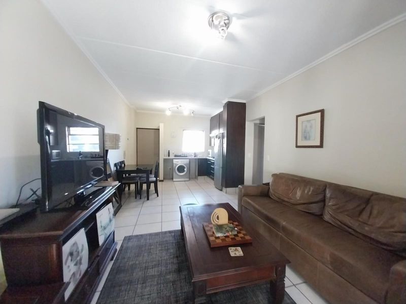 1-Bedroom Garden Unit Available - Photo 7