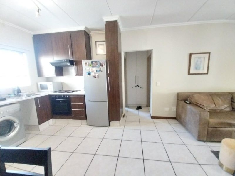 1-Bedroom Garden Unit Available - Photo 10