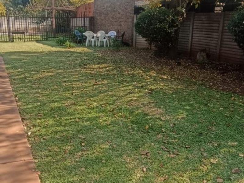Come and discover this spacious family home nestled in the well-established suburb of Valhalla, Cent - Photo 6