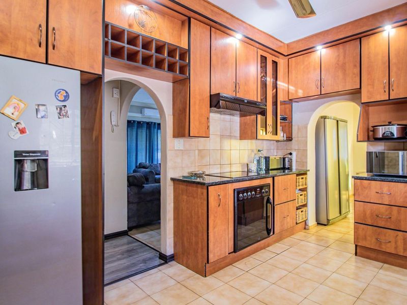The Perfect "All-in-One" Property with Space to Live, Work, and Play! - Photo 8