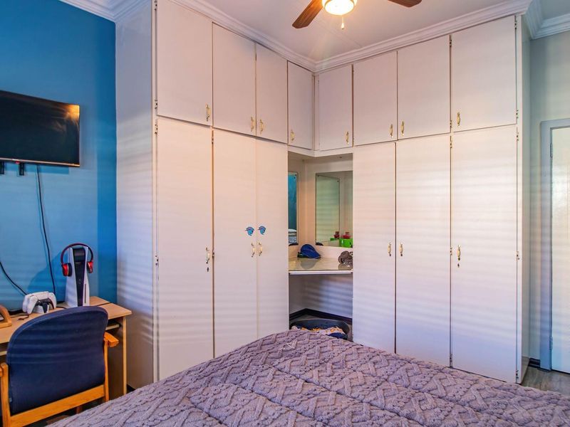 The Perfect "All-in-One" Property with Space to Live, Work, and Play! - Photo 10