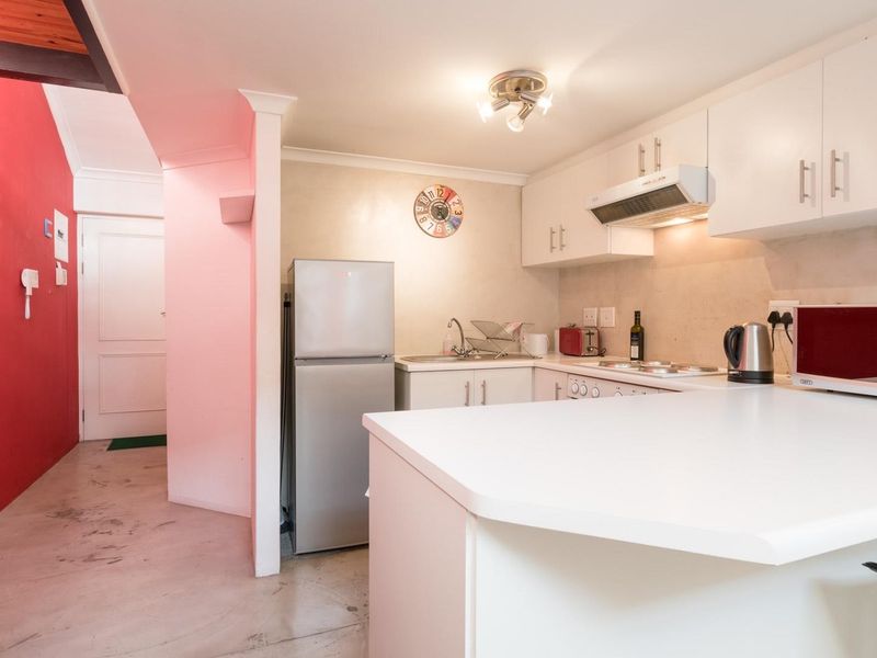 Fully Furnished Penthouse Loft Apartment In The Famous Hippo Hotel For Six Month Rental Available 01 - Photo 9