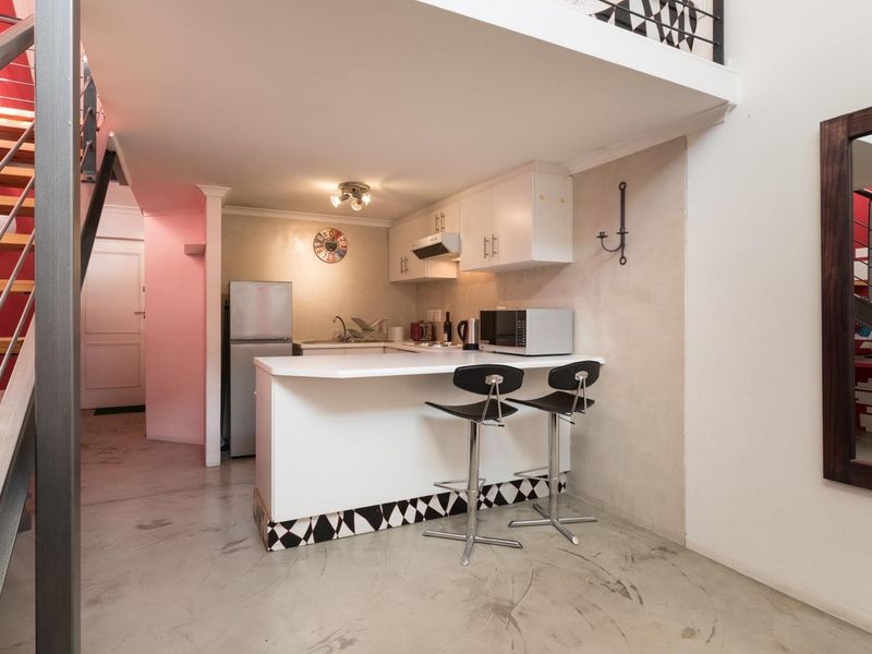 Fully Furnished Penthouse Loft Apartment In The Famous Hippo Hotel For Six Month Rental Available 01 - Photo 7