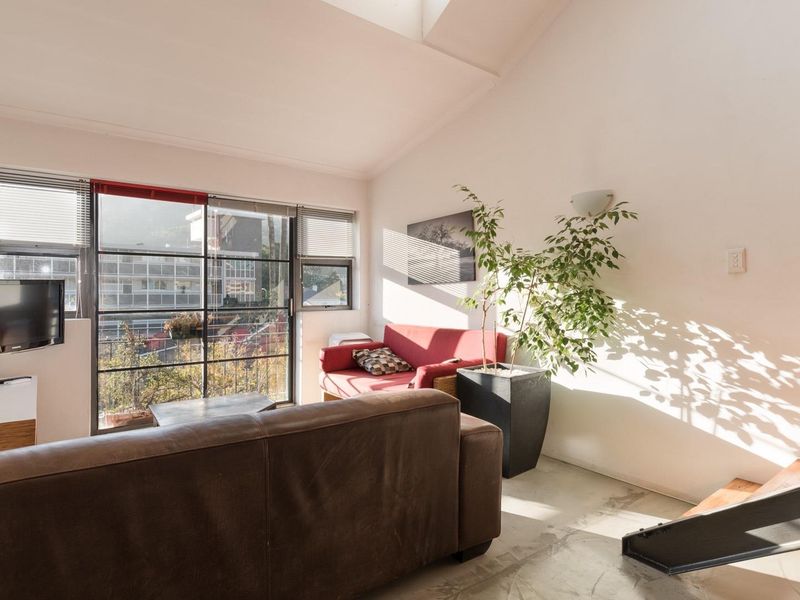 Fully Furnished Penthouse Loft Apartment In The Famous Hippo Hotel For Six Month Rental Available 01 - Photo 2