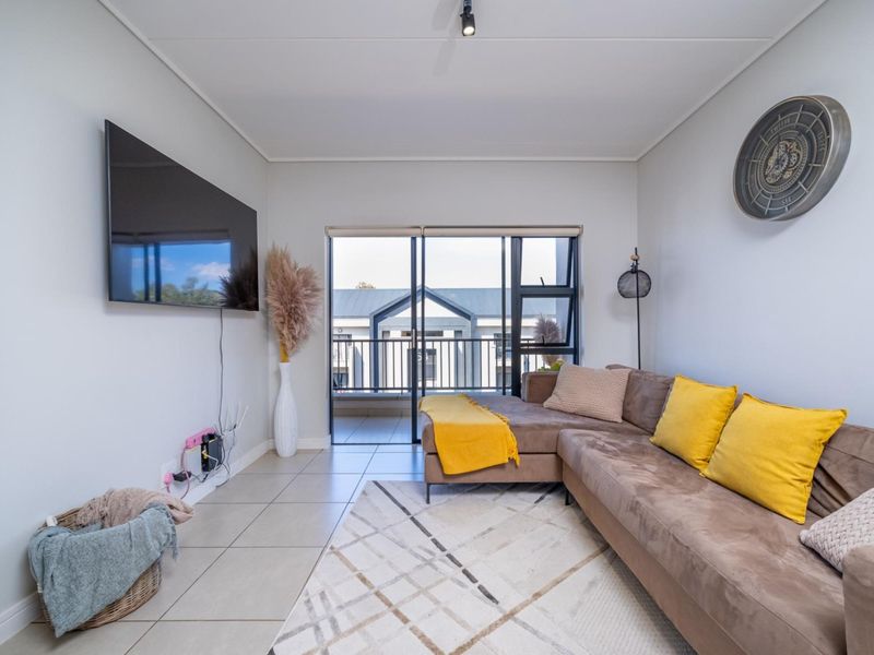 Modern 1-Bedroom Apartment in Thaba Eco Village | Stylish Eco Estate Living - Photo 4